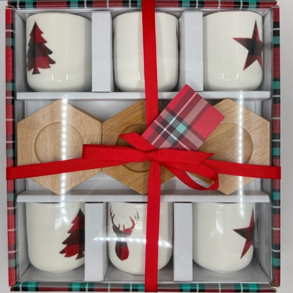 Coco + Lola Set of 6 Porcelain Teacups with Bamboo Stands Christmas Tartan Plaid
